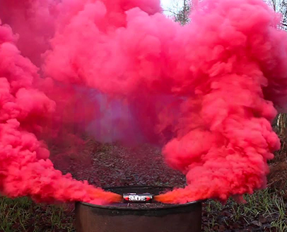 Détail du fumigène Enola Gaye